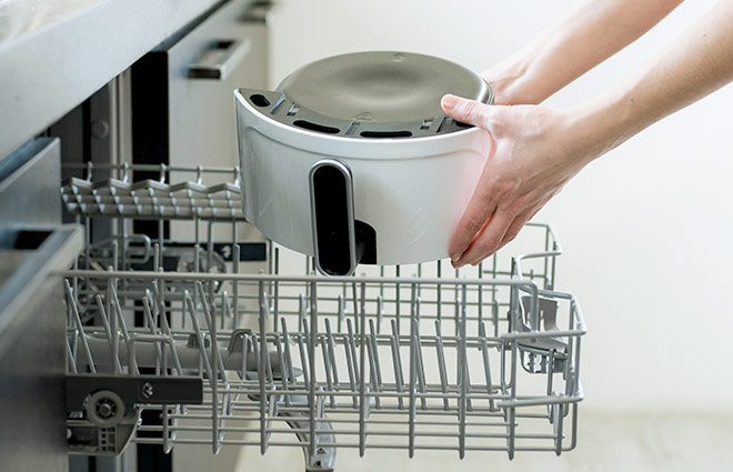 Friteuza cu aer cald Delimano STAR usor de curatat cu strat antiaderent